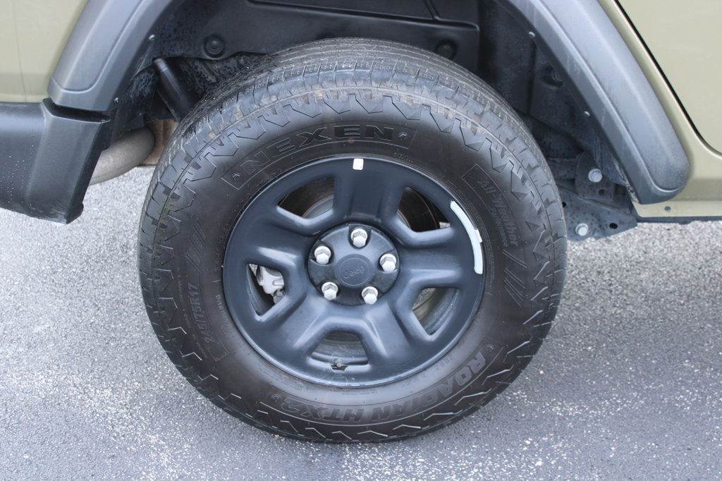 Used 2026 Jeep Wrangler Unlimited Sport AWD/4WD image 17
