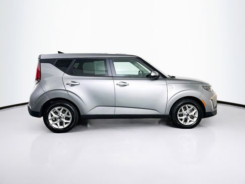 Used 2025 Kia Soul LX w/ LX Technology Package image 10