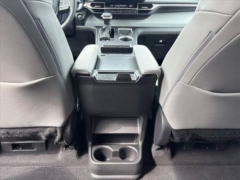 Certified 2026 Toyota Sienna XLE FWD image 18
