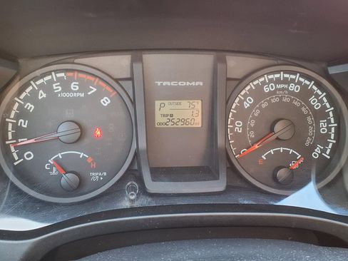 Used 2017 Toyota Tacoma SR w/ SR Convenience Package image 13