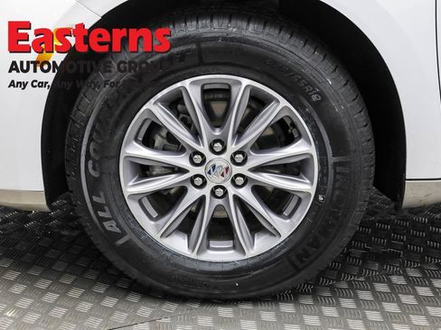 Used 2024 Buick Enclave Premium image 36