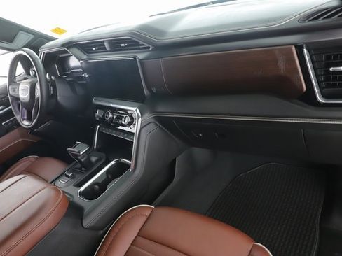 Used 2024 GMC Sierra 1500 Denali Ultimate image 32