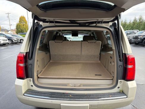 Used 2016 Chevrolet Suburban LTZ image 26