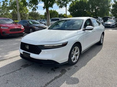 Used 2023 Honda Accord LX image 3