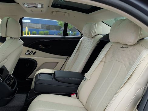New 2026 Bentley Flying Spur Plug-In Hybrid AWD/4WD image 12