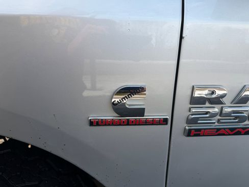 Used 2014 RAM 2500 Tradesman w/ Chrome Appearance Group image 11