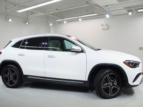 Certified 2026 Mercedes-Benz GLA 250 4MATIC image 12
