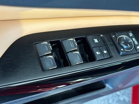 Certified 2024 Lexus ES 350 w/ Premium Package FWD image 13