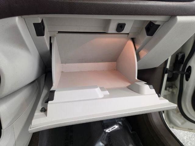 Used 2016 Jeep Renegade Latitude FWD image 27