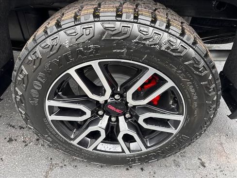 New 2026 GMC Sierra 1500 AT4 w/ AT4 Premium Package image 15