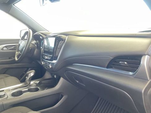 Used 2023 Chevrolet Traverse LT FWD image 27