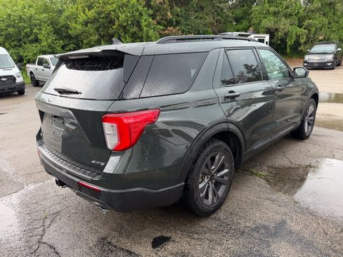 Used 2022 Ford Explorer XLT w/ Equipment Group 202A AWD/4WD image 3