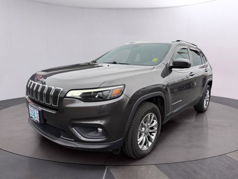 Used 2019 Jeep Cherokee Latitude Plus AWD/4WD image 1