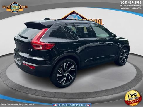 Used 2021 Volvo XC40 T5 R-Design w/ Climate Package image 9