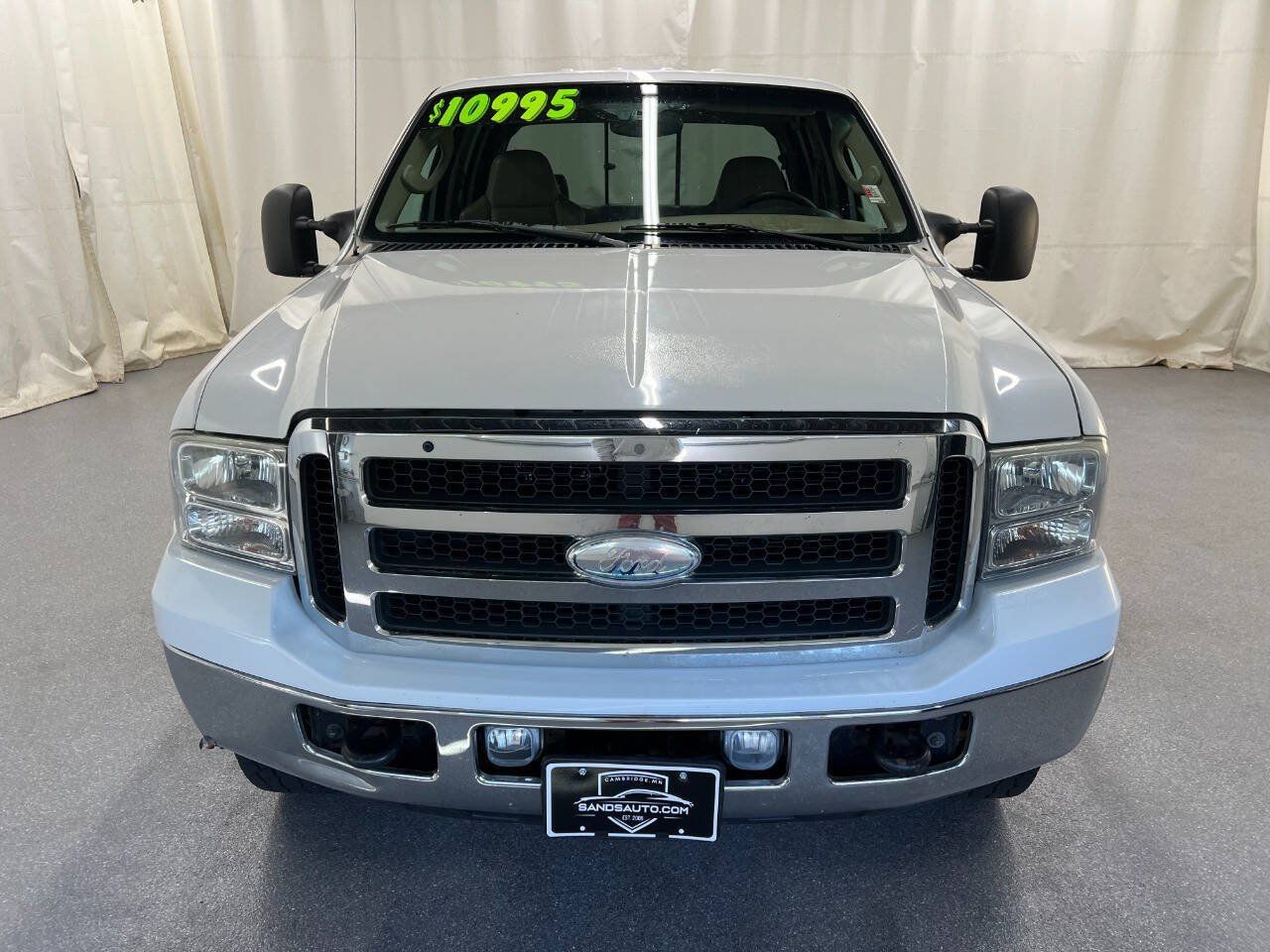 Used 2005 Ford F350 Lariat AWD/4WD image 2