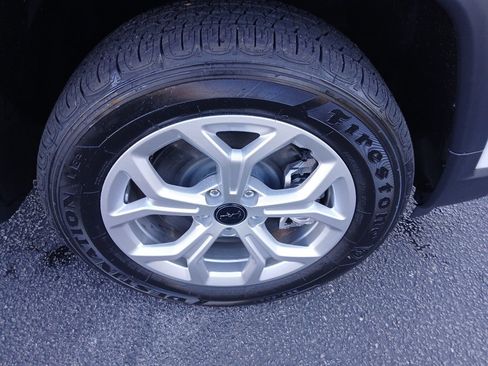 New 2026 Jeep Compass Latitude image 21