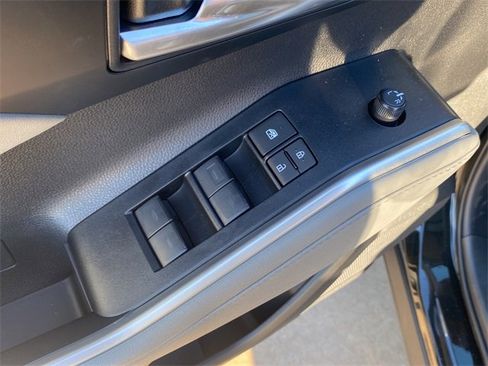 New 2026 Toyota Highlander XLE image 16