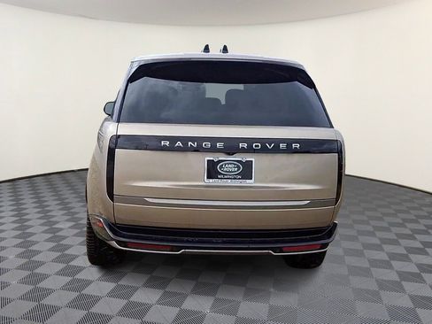 New 2025 Land Rover Range Rover SE image 7