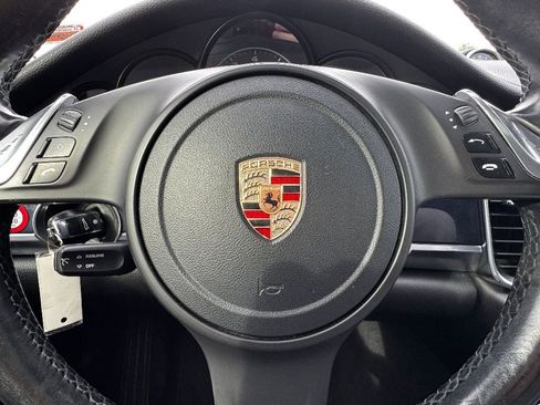 Used 2013 Porsche Panamera 4 image 31