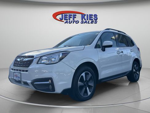 Used 2017 Subaru Forester 2.5i Limited image 1