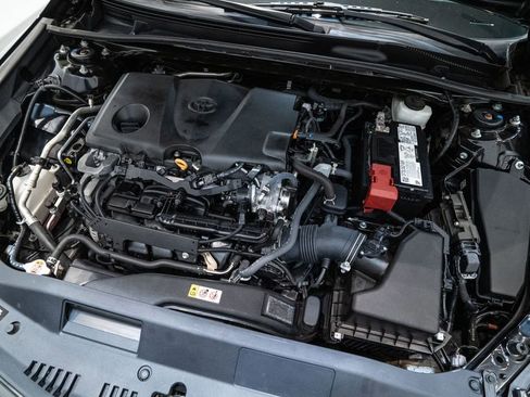 Used 2022 Toyota Camry SE image 33