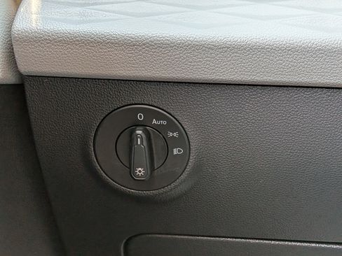 Used 2023 Volkswagen Taos S image 23