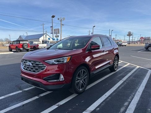 Certified 2020 Ford Edge Titanium image 3