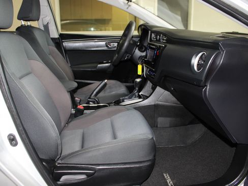 Used 2019 Toyota Corolla LE FWD image 25
