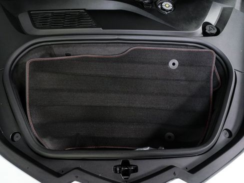 Used 2023 Chevrolet Corvette Stingray w/ Z51 Performance Package image 30