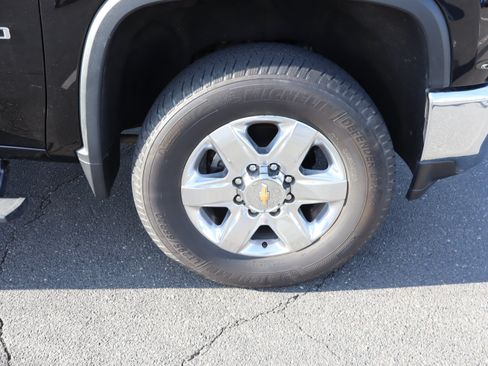 Used 2022 Chevrolet Silverado 2500 LTZ AWD/4WD image 38