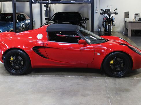 Used 2005 Lotus Elise image 8