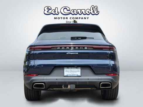Used 2024 Porsche Cayenne AWD/4WD image 6