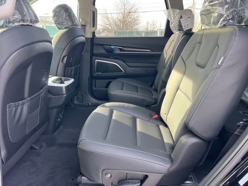 New 2025 Kia Telluride S image 13
