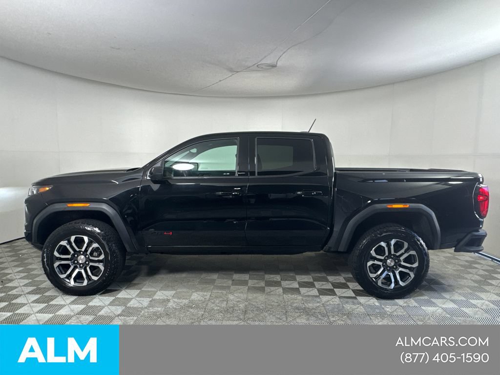 Used 2024 GMC Canyon AT4 w/ Technology Package AWD/4WD image 10