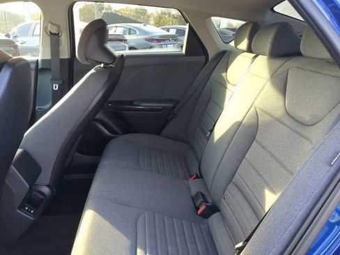 Used 2025 Kia K4 EX image 13