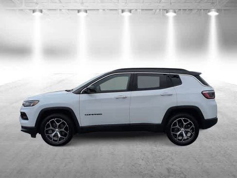 Used 2024 Jeep Compass Limited AWD/4WD image 5