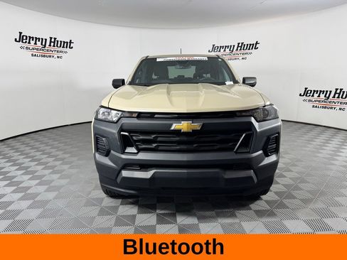 Used 2024 Chevrolet Colorado W/T RWD image 5