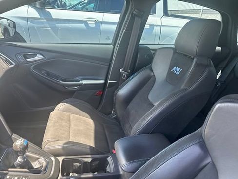 Used 2017 Ford Focus RS AWD/4WD image 16