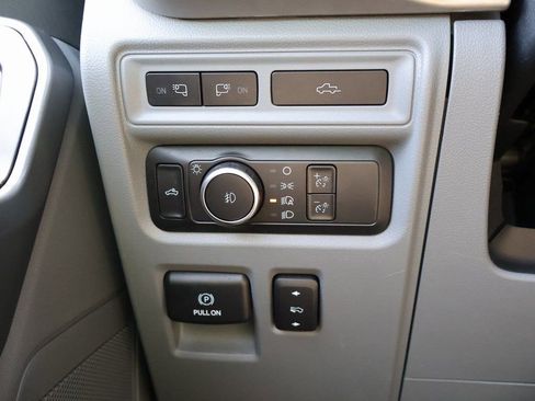 Used 2022 Ford F150 XLT w/ Equipment Group 302A High image 30