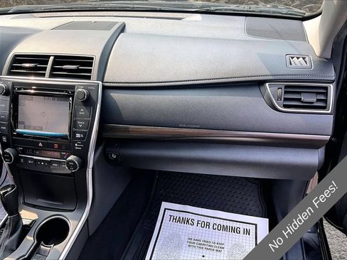 Used 2015 Toyota Camry XLE FWD image 15