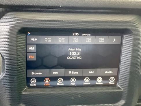 Used 2023 Jeep Gladiator Sport image 31