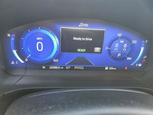 Used 2020 Ford Escape SE Sport image 16