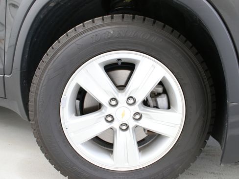 Used 2021 Chevrolet Trax LS w/ Tint and Cruise Package FWD image 31