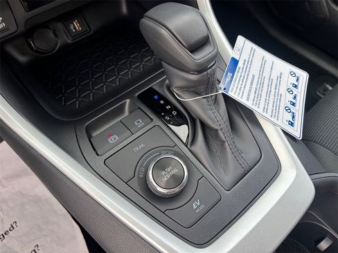 New 2025 Toyota RAV4 LE image 18