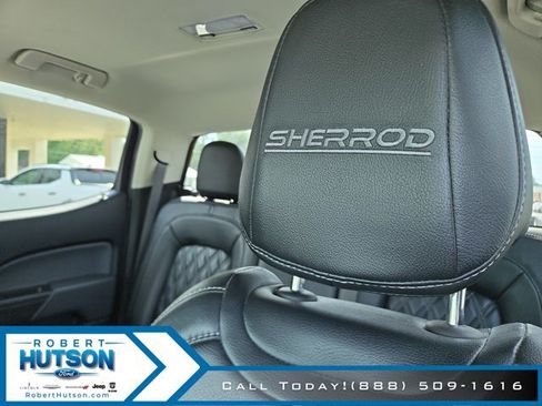 Used 2022 Chevrolet Colorado Z71 w/ Safety Package AWD/4WD image 27