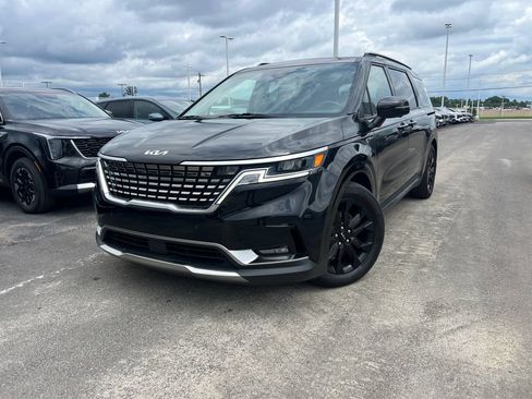 Certified 2023 Kia Carnival SX FWD image 9