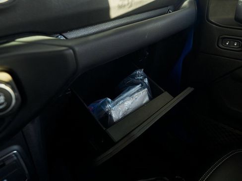 Used 2022 Jeep Wrangler Unlimited Sahara image 57