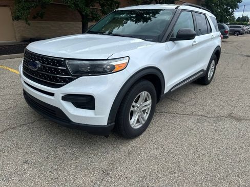 Used 2021 Ford Explorer XLT w/ Class III Trailer Tow Package AWD/4WD image 11