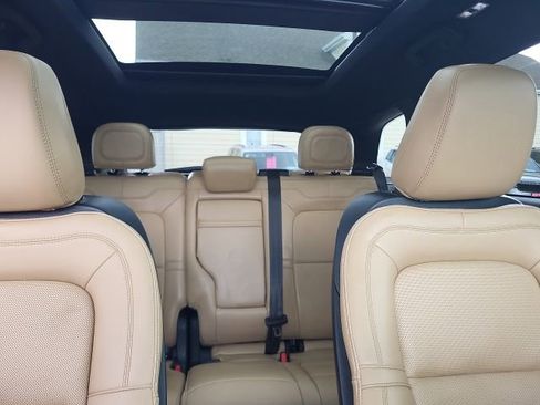 Used 2021 Lincoln Corsair Reserve w/ Equipment Group 201A image 16