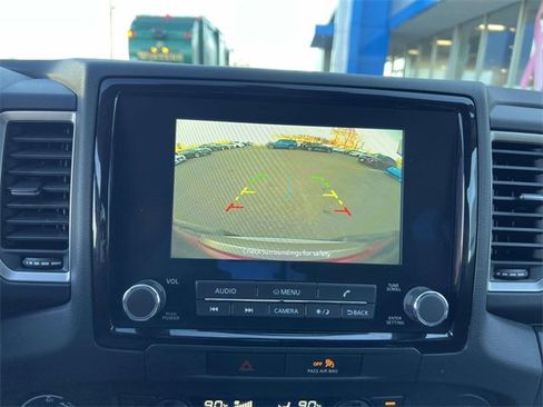 Used 2022 Nissan Frontier SV image 26